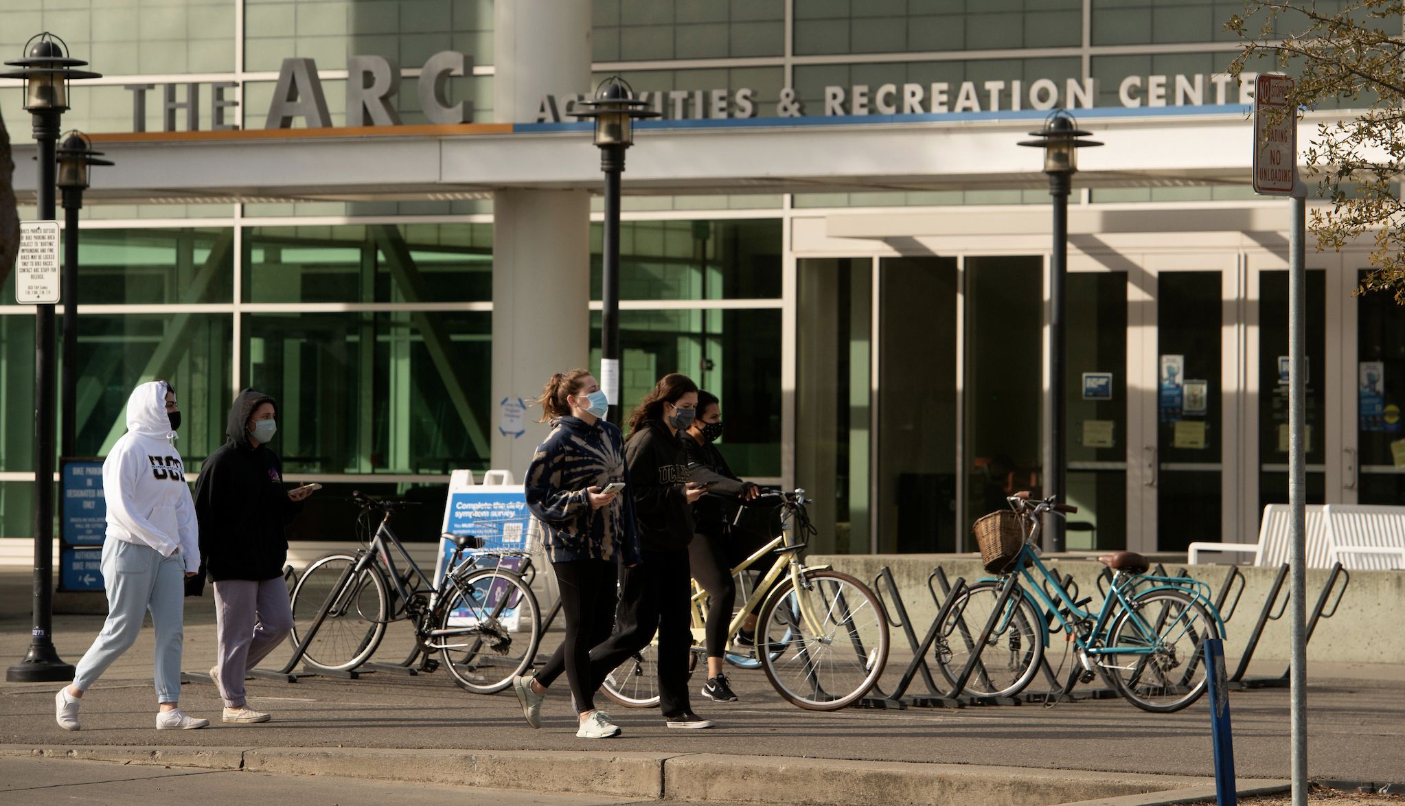 Students walk in front of the ARC on campus